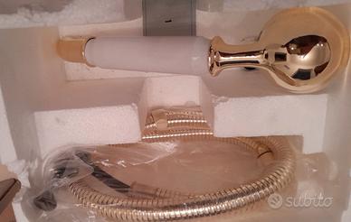 Braccetto doccia nuovo