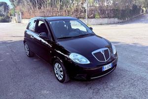 Lancia Ypsilon restayling 1.2 benzina Unicaproprie