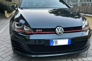 VOLKSWAGEN Golf 7 GTI