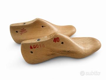 Coppia di forme per scarpe da uomo Bertolaja