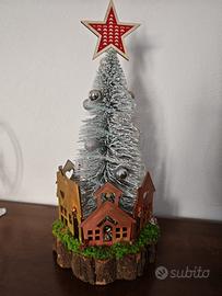 PRESEPE IN MINIATURA IN ABITAZIONE NATALIZIA CON A