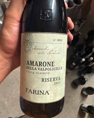 Vino rosso pregiato