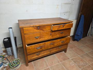 Comò cassettiera in legno massello d'epoca 