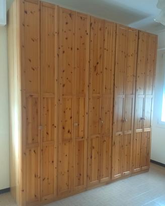 Armadio legno Ikea 