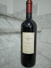 Una bottiglia di vino della Tenuta dell'Ornellaia