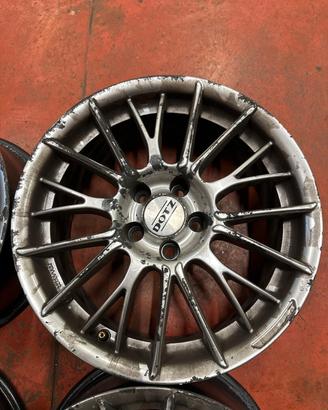 CERCHI USATI RAGGIO 16 POLLICI VOLKSWAGEN Polo - C