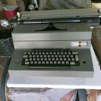 Macchina da Scrivere Olivetti