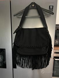 Borsa Carpisa con frange nera