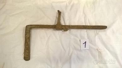 CHIAVISTELLI  IN  FERRO DEL 1800