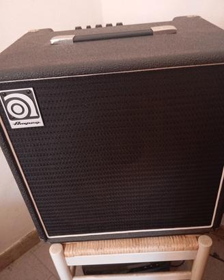 Ampeg BA112 Ampli per basso