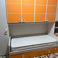 cameretta completa di letto