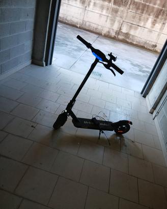 2 monopattini funzionanti