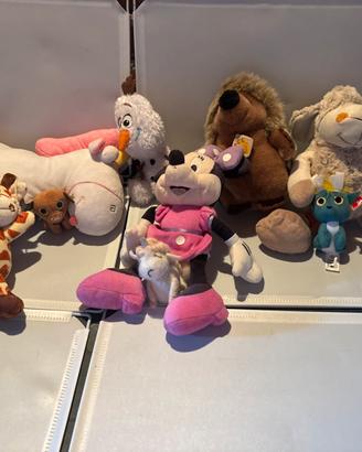 9 puoazzi tra cui grandi e piccoli