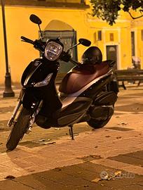 Beverly 350 sport touring