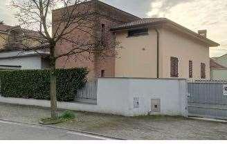 Villa a Mezzago