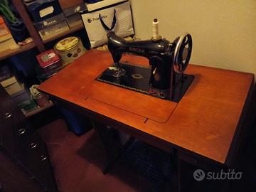 macchina da cucire Singer perfettamente funzionant