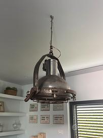 Lampadario vintage - vecchia lampada navale