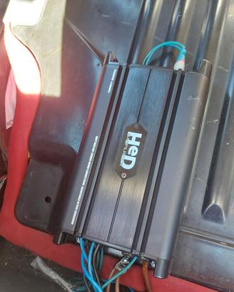 Amplificatore 4 canali + subwoofer per auto