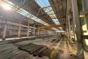 Capannone industriale con carroponti