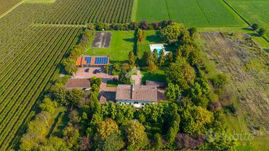 VILLA SINGOLA A CARPI