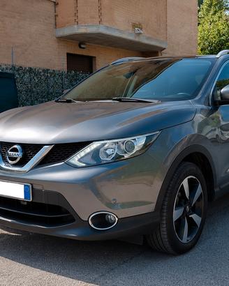 Nissan Qashqai Black Edition 1.6 xtronic