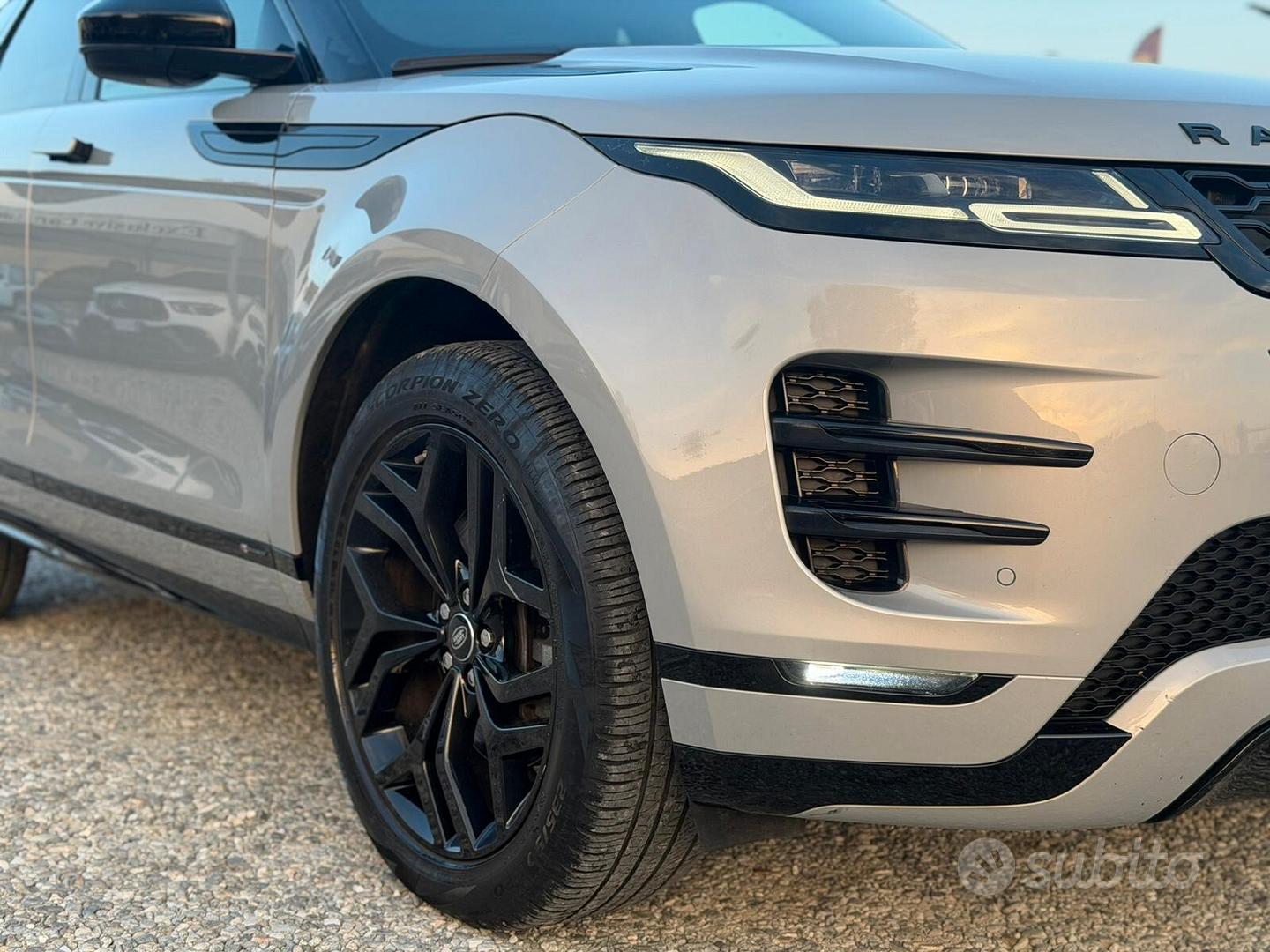 Land Rover Range Rover Evoque 2019 photo 4