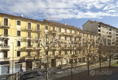 Appartamento di 158 m² con 5 locali a Milano