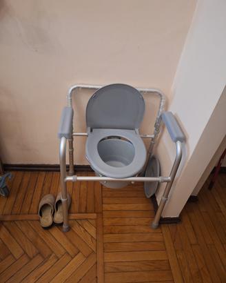Sedia WC per anziani