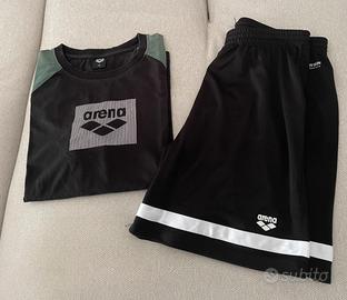 T-shirt + pantaloncino Arena 14 anni