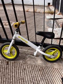Bicicletta senza pedali