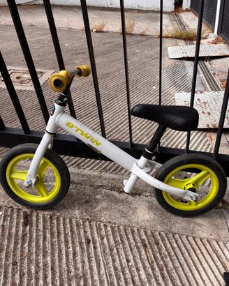 Bicicletta senza pedali