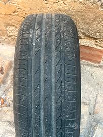 Pneumatico Bridgestone 195/60 R15 88H 75%