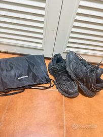 balenciaga track nere t43