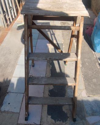 sgabello in legno 3 gradini
