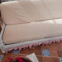 Divano shabby in vero legno