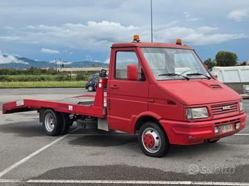 Iveco Daily CARROATREZI CON PATENTE B