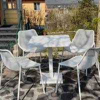 Tavolo da giardino EMU 70x70 con quattro comode se