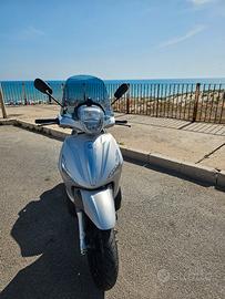 Beverly 300 Sport