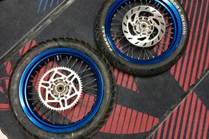 Cerchi Motard HM da 17