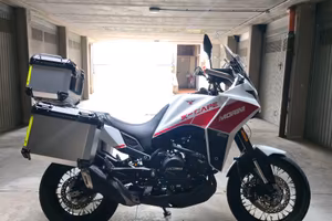Moto Morini X-Cape 650 – 2024 – 18.000 km