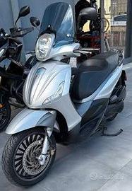 Piaggio Beverly 300.IE – ABS-ASR
