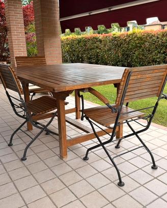 Tavolo in legno con sedie x esterno