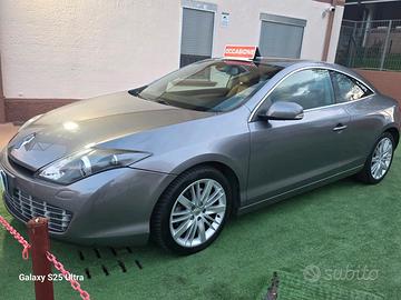 Renault Laguna Coupé 2.0 dCi 180CV 4Control