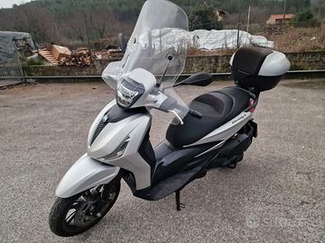 Piaggio Beverly 300 anno 2022 