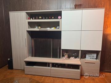 Mobile sala + letto e comodini