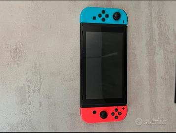 nintendo switch rosso/blu schermo 6.2 pollici