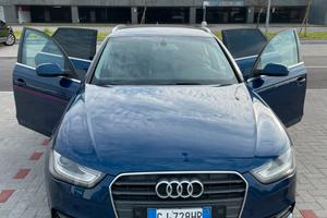 Audi A4 Avant 2.0TDI 136 CV S-Line/Xenon/Alcantara