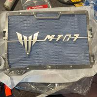 Copri radiatore mt 07