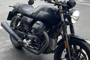 Guzzi V7Stone nera 850cc