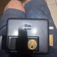 serratura elettrica nuova mai usato made in Italia